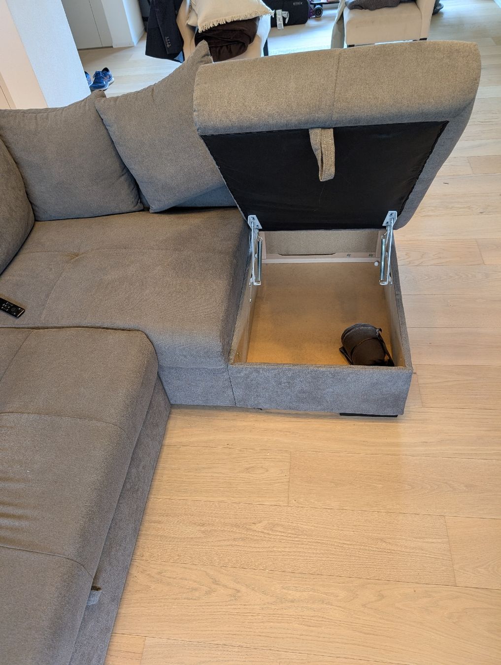 Sofas: 3 seater sofa-bed  – Gebraucht aus Buchs SG von are_c6wr 2