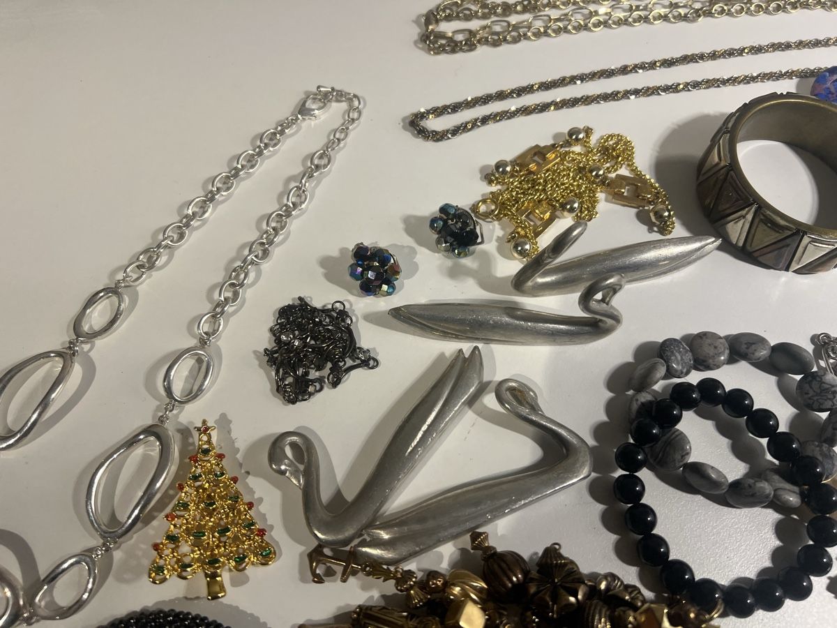Sonstiger Schmuck: Lot de bijoux anciens – Gebraucht aus St-Pierre-Clages von ste_xk6p 2