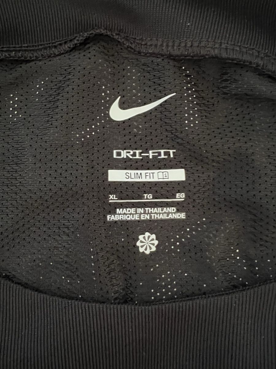 Nike Canottiere & Pantaloni: SC Freiburg Trikot Gr XL – Usato da Mümliswil venduto da Calciopat 2
