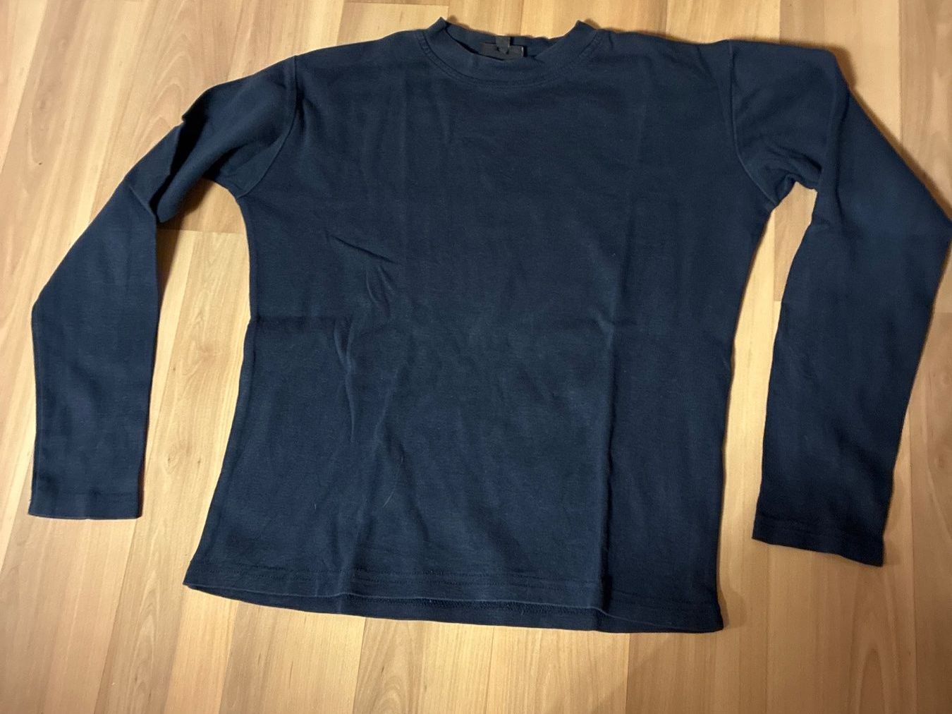 Pullover & Sweatshirts: Shirt, Langarm, Grösse 140 – Gebraucht aus Vilters von san_2t9g
