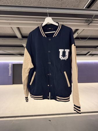 College Jacke Subdued