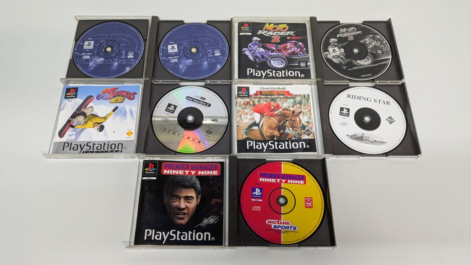 Sony Console: Gepflegte PlayStation 1 mit 2 Controller und 5 Games – Usato da Menziken venduto da mame18 4