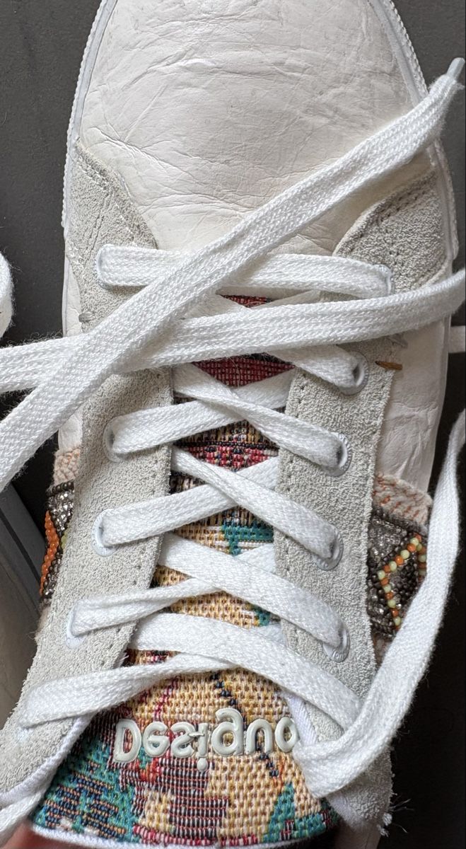 Desigual Scarpe da donna: Bellissime sneaker Desigual – Usato da Chiasso venduto da myt_k8rf 5