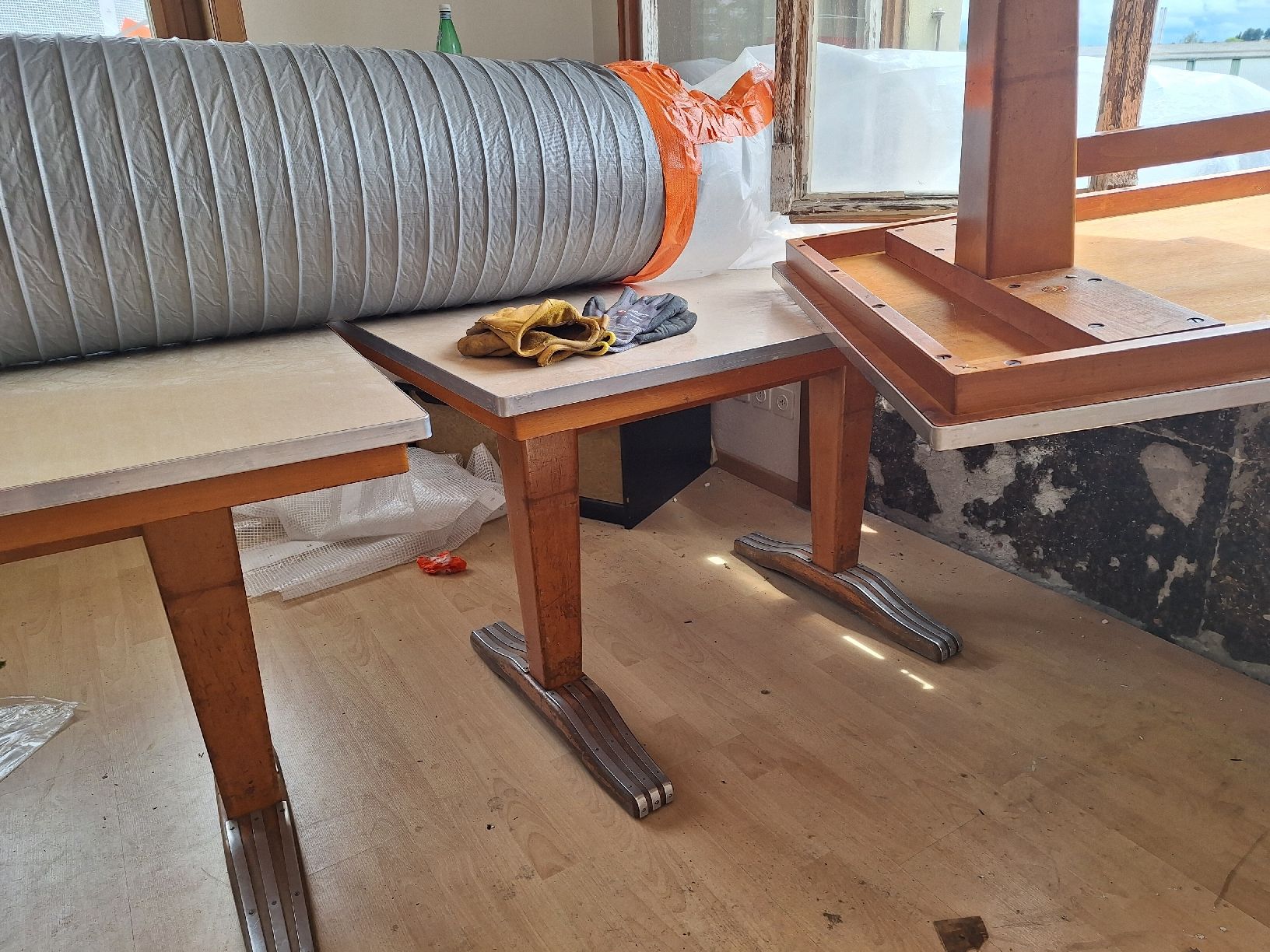 Tables: 5 massive Tische , Schweizer Produkt – D'occasion à Thun par Panter1966 6