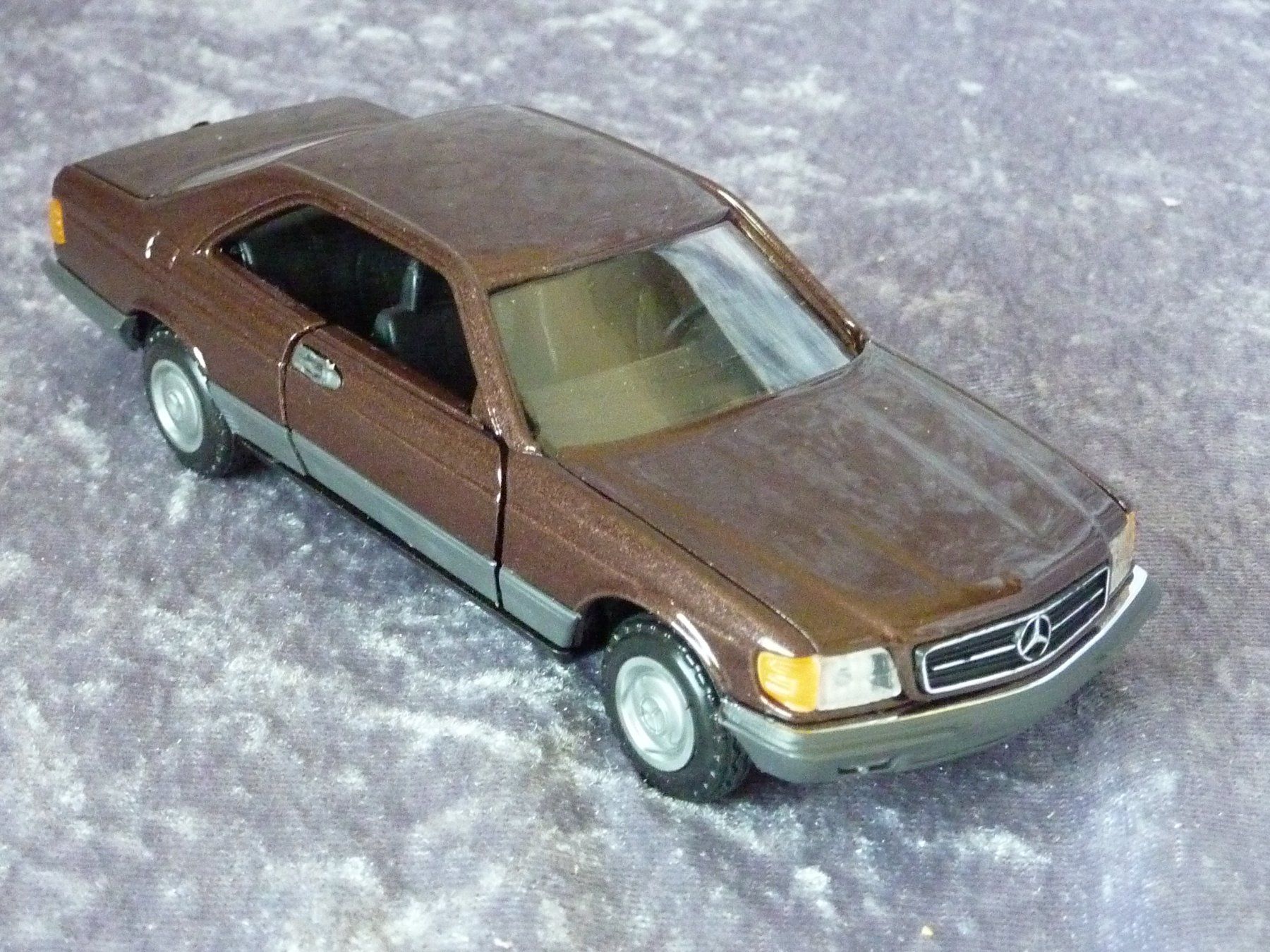 Mercedes-Benz Modellautos: Mercedes 380/500 SEC 1:35 – Neu (gemäss Beschreibung) aus Dürrenäsch von modellautos4you 2