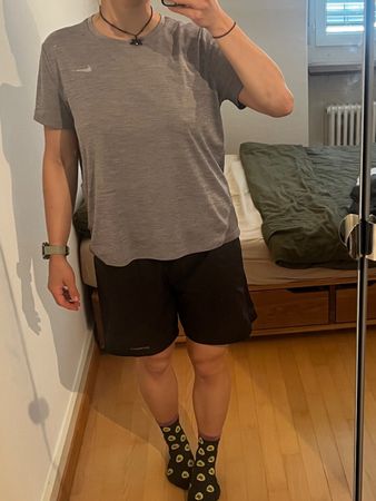 Nike Dri-FIT Shirt Grau, Sport T-Shirt
