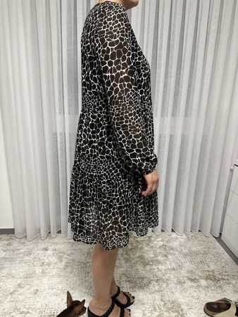 Kleid comma schwarz gemustert Grösse M guter Zustand