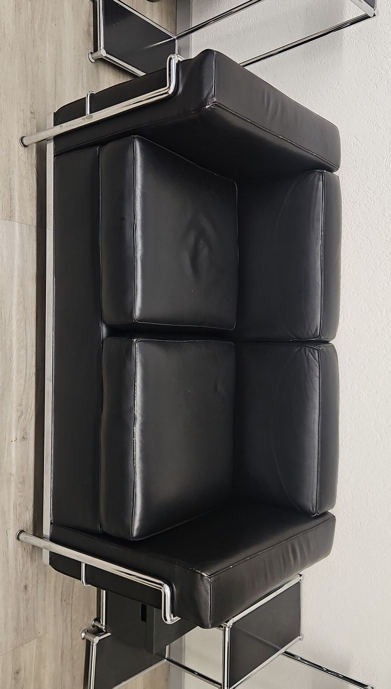 Poltrone: Klassischer Ledersessel Le Corbusier LC-2 Replika – Usato da Zug venduto da kashtos