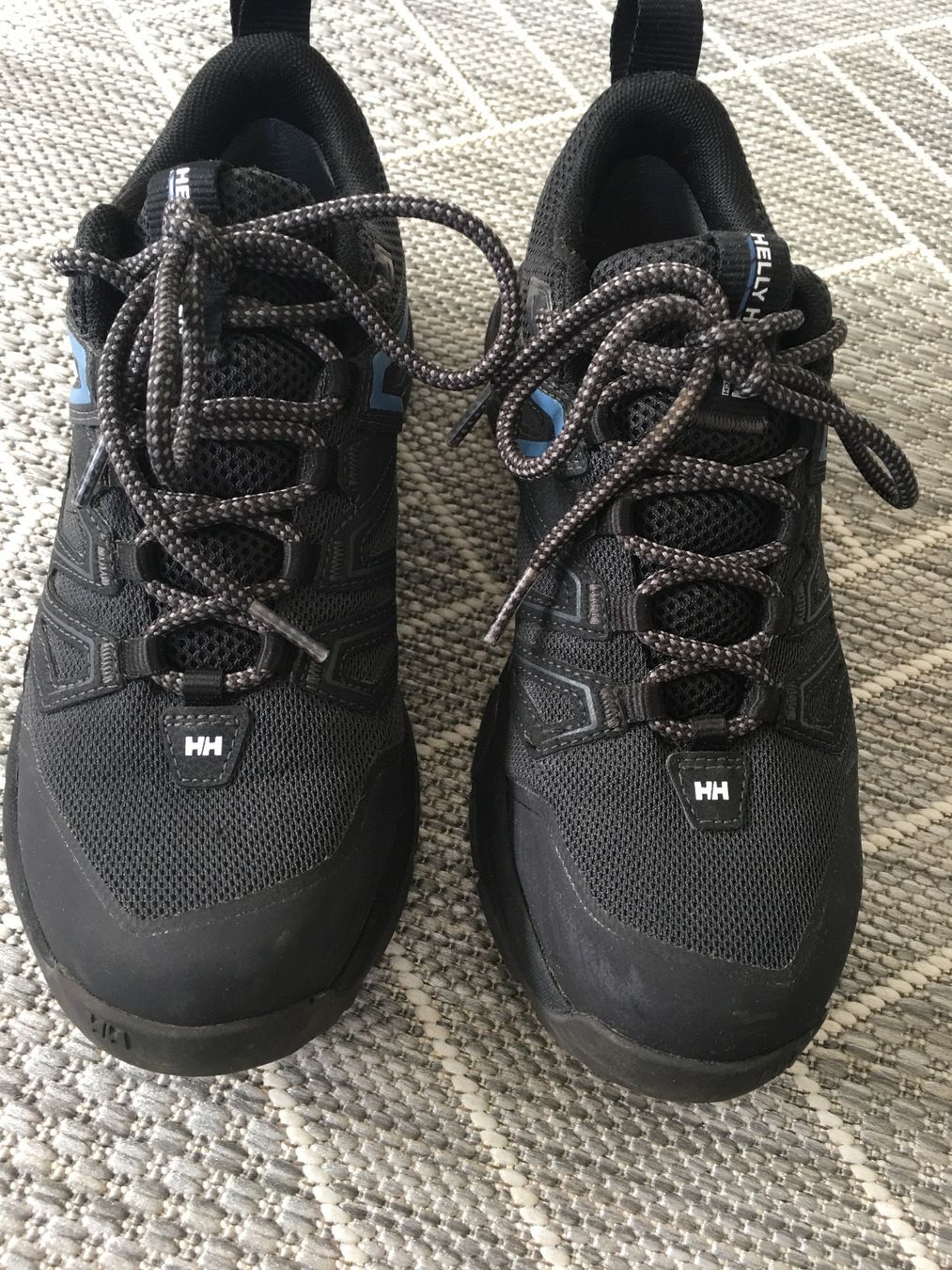 Helly Hansen Scarpe da uomo: Helly Hansen Wanderschuhe Gr 37.5 Stalheim Helly Tech Grip – Usato da Grenchen venduto da Wolfine