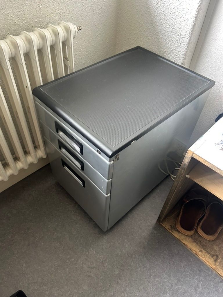 Eléments de bureau: Bürorollkorpus – D'occasion à Zürich par Tm7