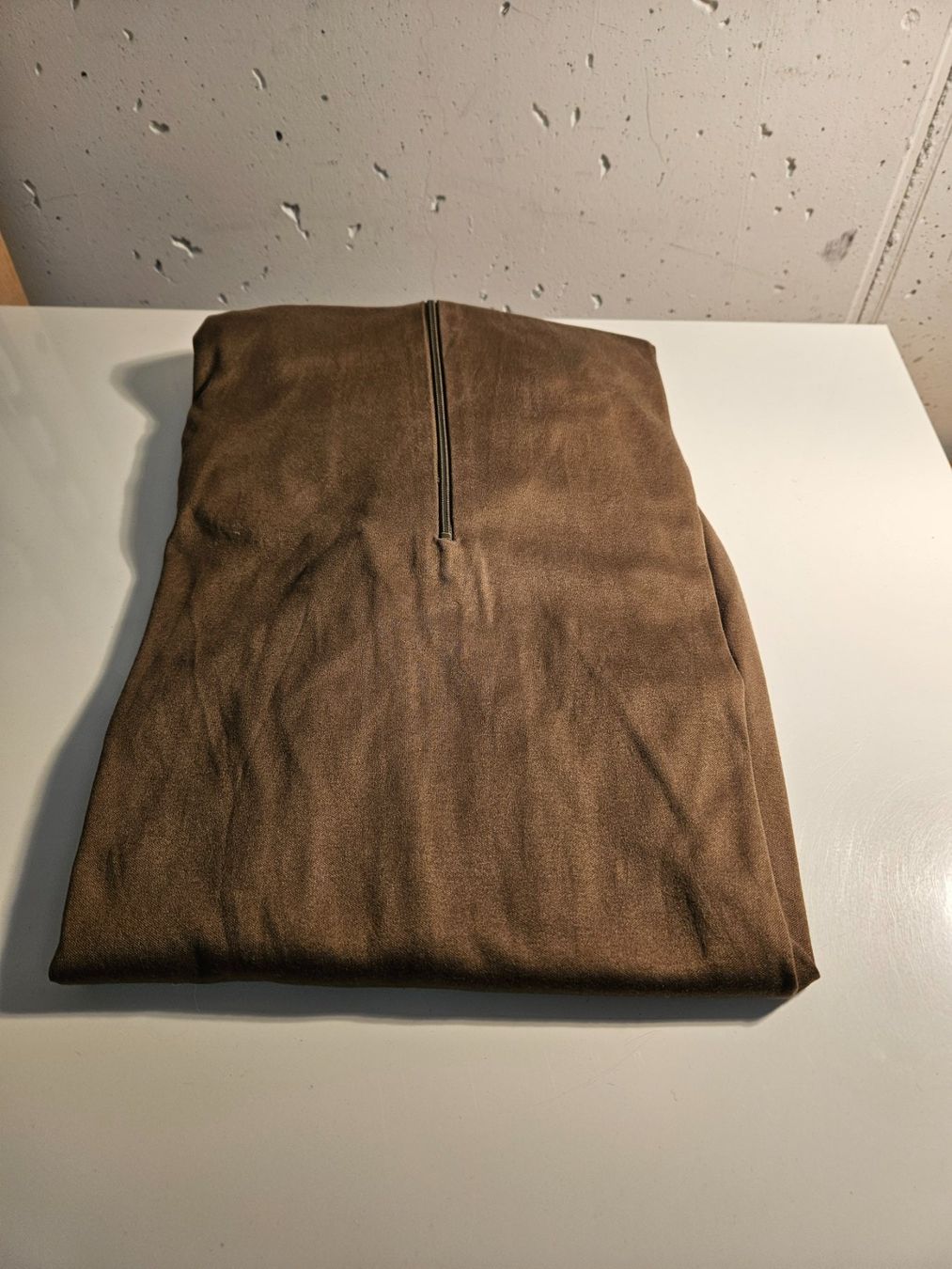Schweizer Armee T-shirt: Armee Gnägi Langarm Grösse 52 – Usato da Chur venduto da Einszweidreiviermein 1