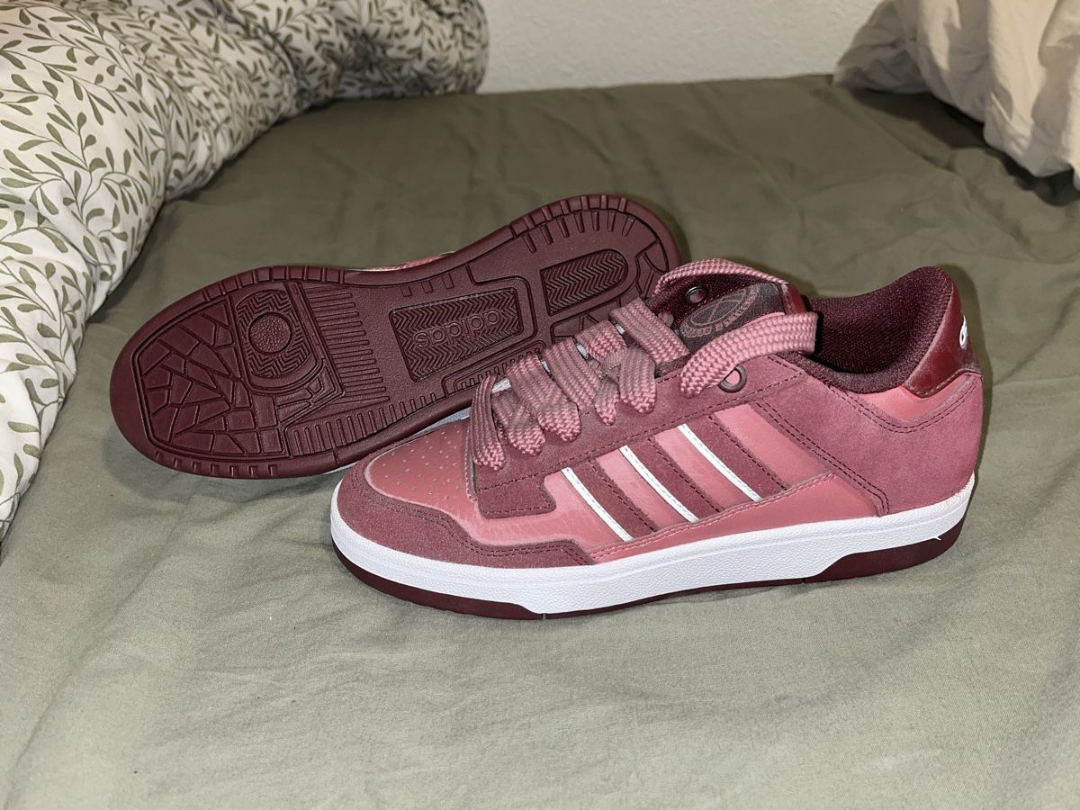 Adidas Scarpe da donna: RAPID COURT LOW SCHUH – Nuovo (secondo la descrizione) da Remigen venduto da Celeva 1