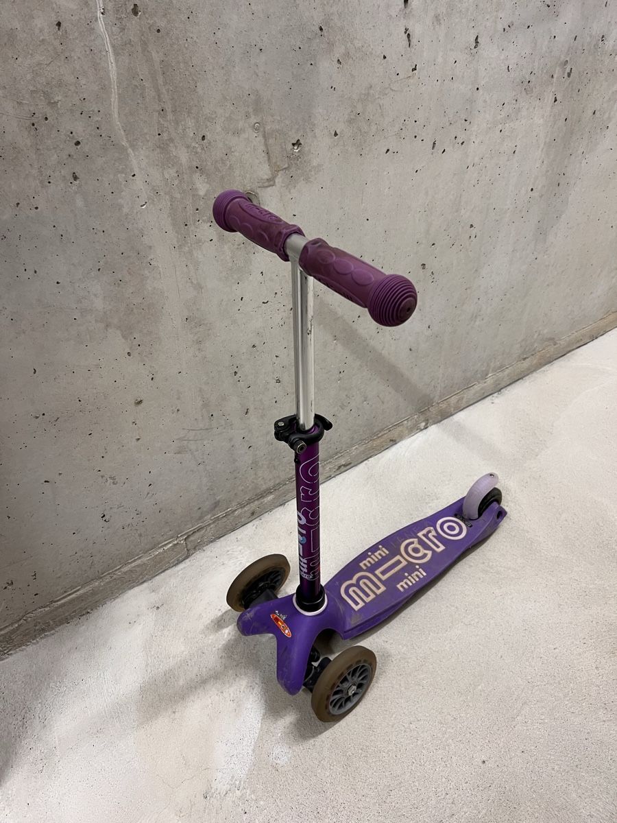 Micro Kickboard: Lila Micro Mini Trotti für Kinder – Usato da Jona venduto da Ancci