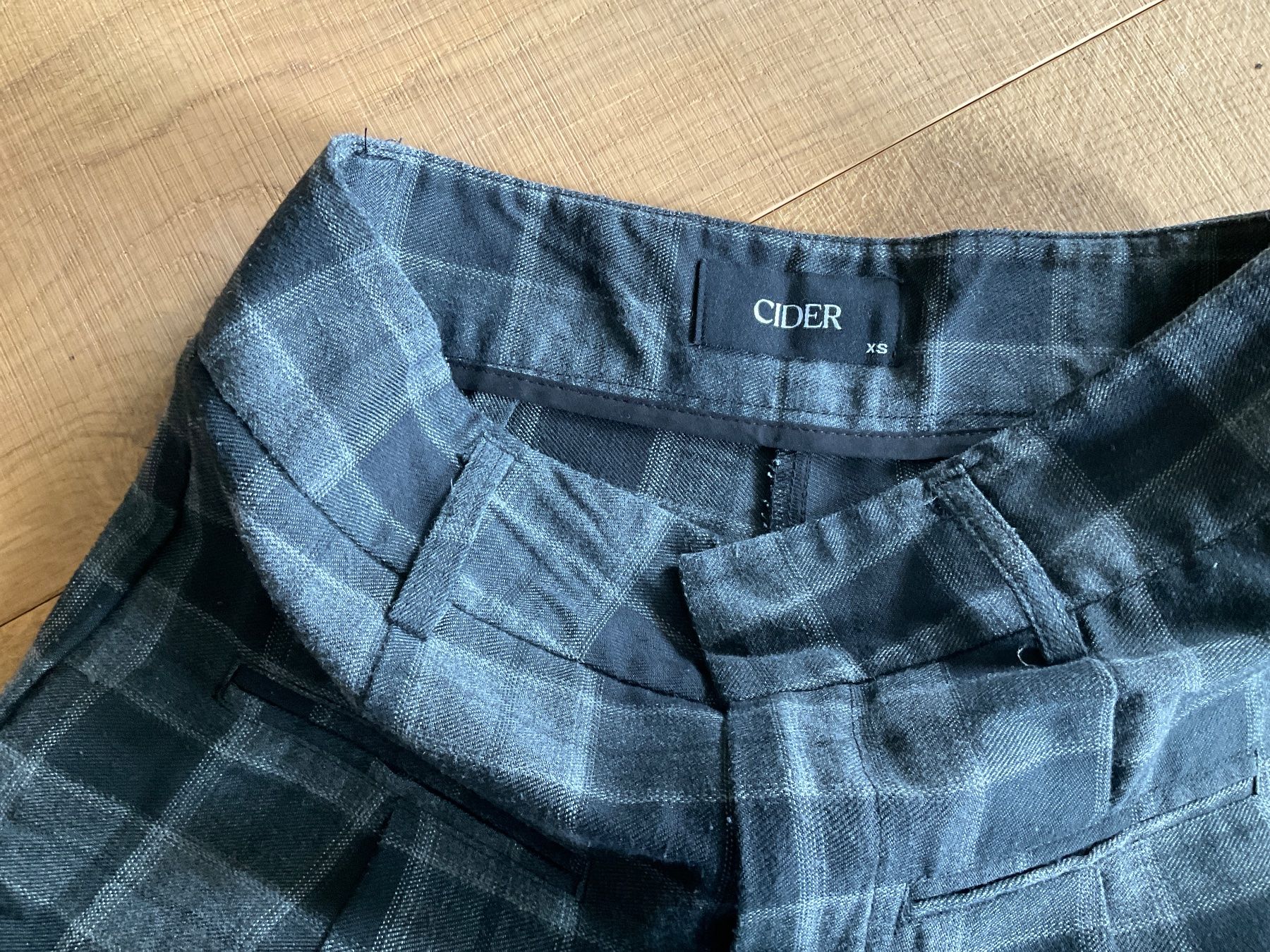 Hosen: 4x Sommerhosen Gr. XS – Gebraucht aus Winterthur von aionila 2