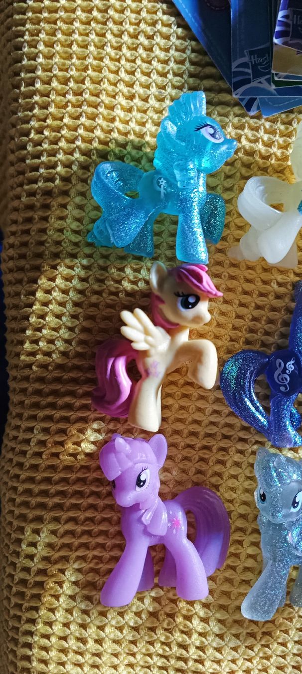 Hasbro Figuren: My little pony Überraschung Päckchen – Neu (gemäss Beschreibung) aus Büsserach von sobis.trade 3