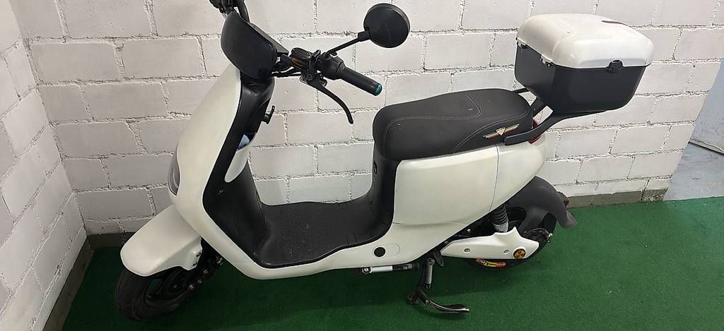 Scooter: City go – Usato da basel venduto da Swiss._.1978