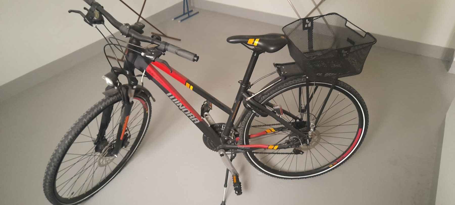 Biciclette: FAHRRAD ROT/SCHWARZ – Usato da Heimberg venduto da kayo508