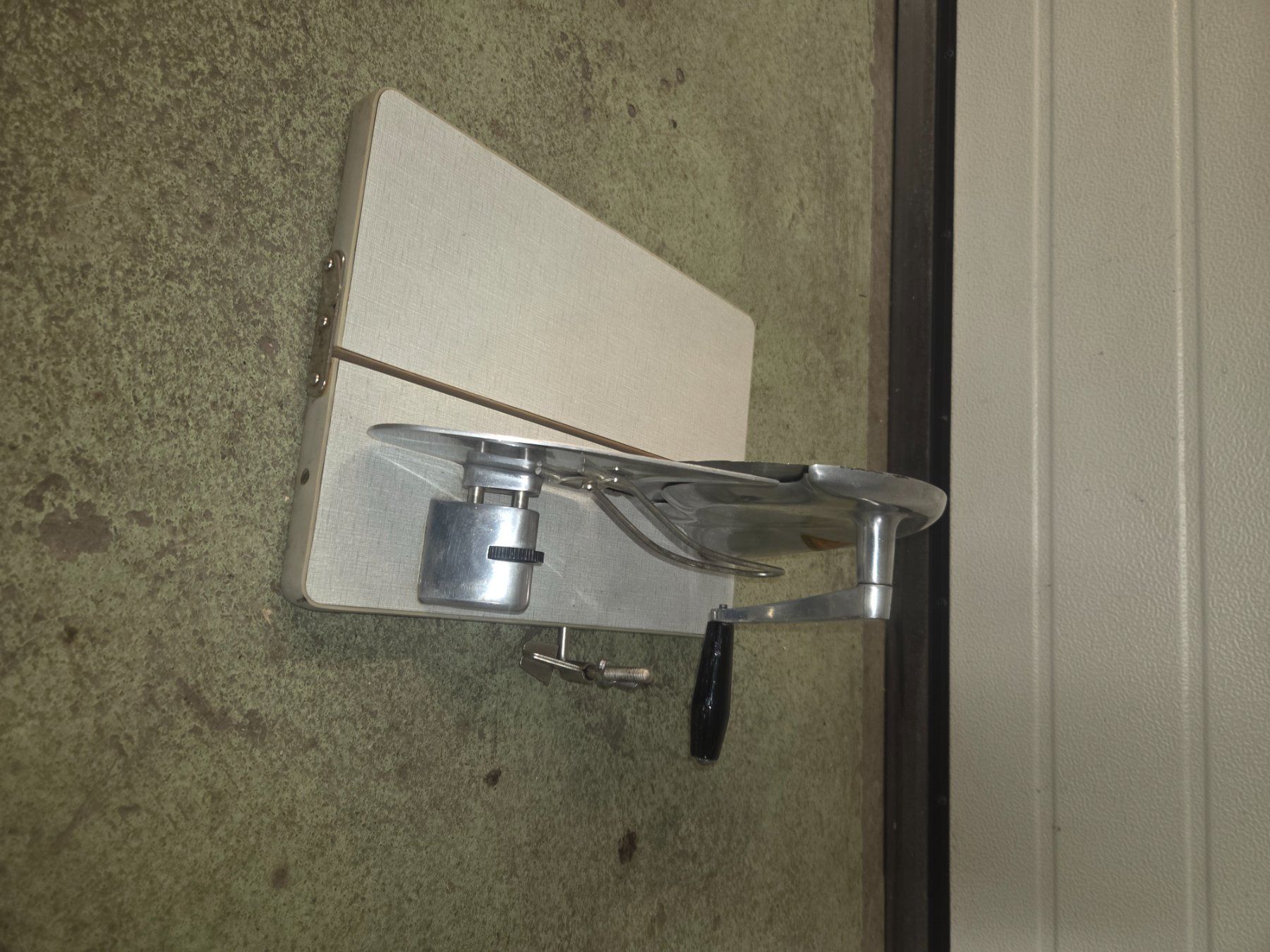 Piatti di portata: Ancienne trancheuse formica – Usato da Conthey venduto da greenday85 1