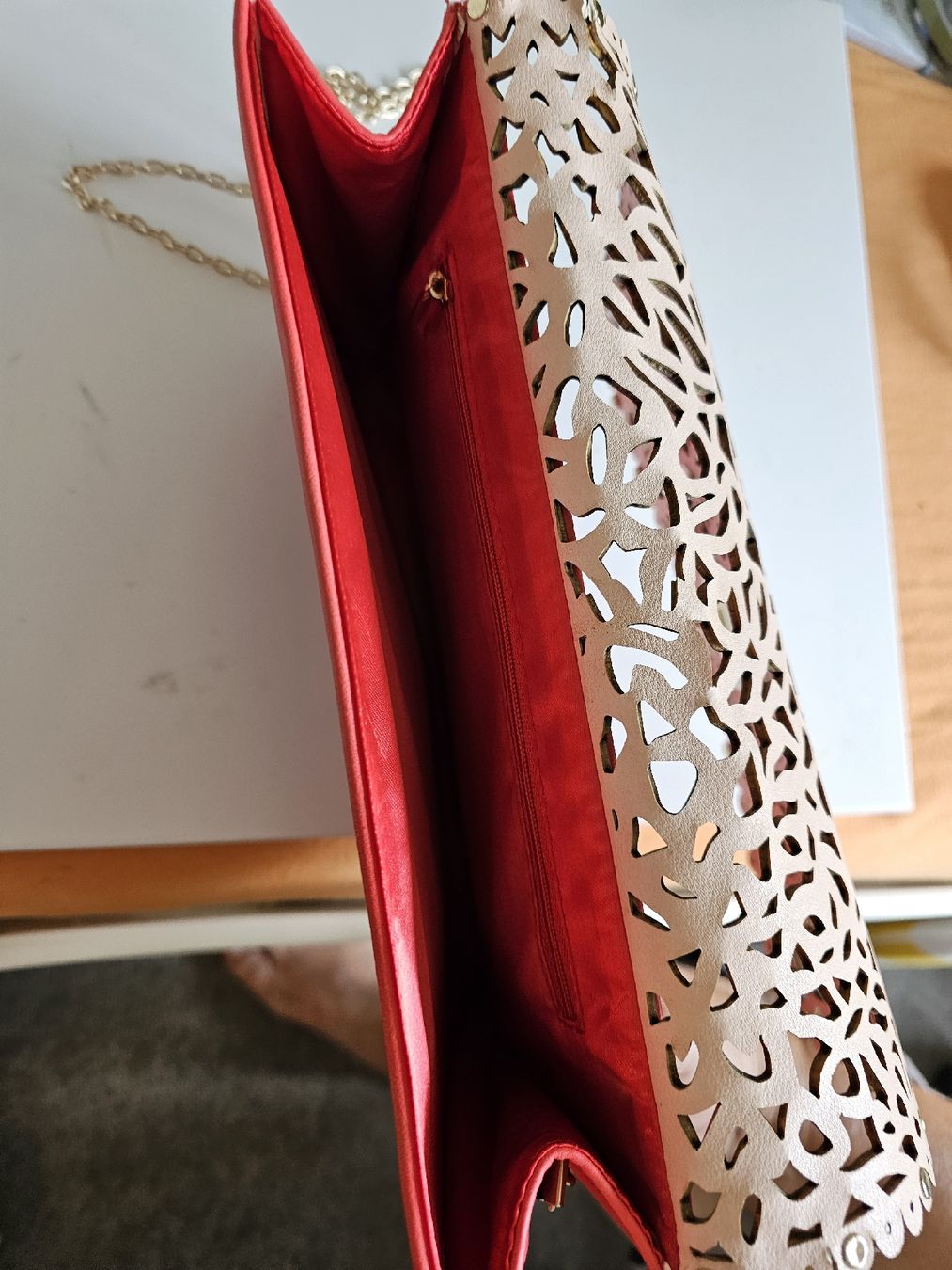 Borse da donna: Umhängetäschchen/Clutch mit Kette – Usato da Münchenbuchsee venduto da babilibern 4