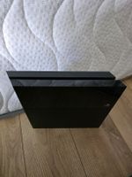 Sony PlayStation 4 Konsole schwarz mit Zubehör und 4 Spielen