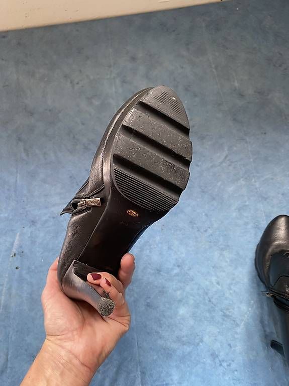 Scarpe da donna: Buffalo Stiefeletten gr.39 – Usato da Binz venduto da kat_s2w7 2