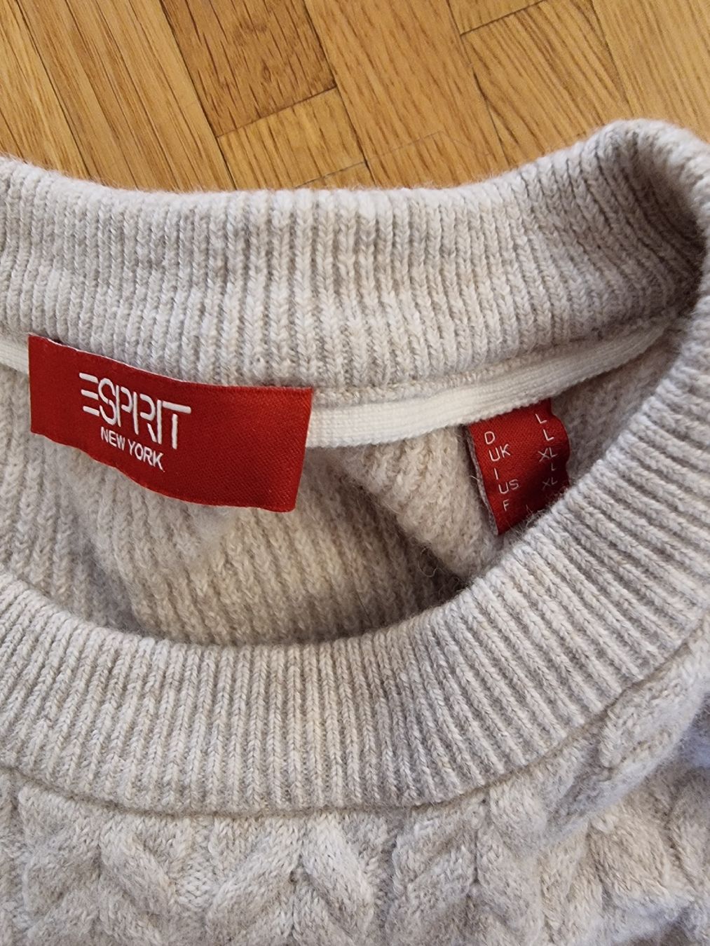 Esprit Maglioni & Felpe: Pull homme Esprit Écru L – Nuovo (secondo la descrizione) da Veyrier venduto da Leilazizou 1