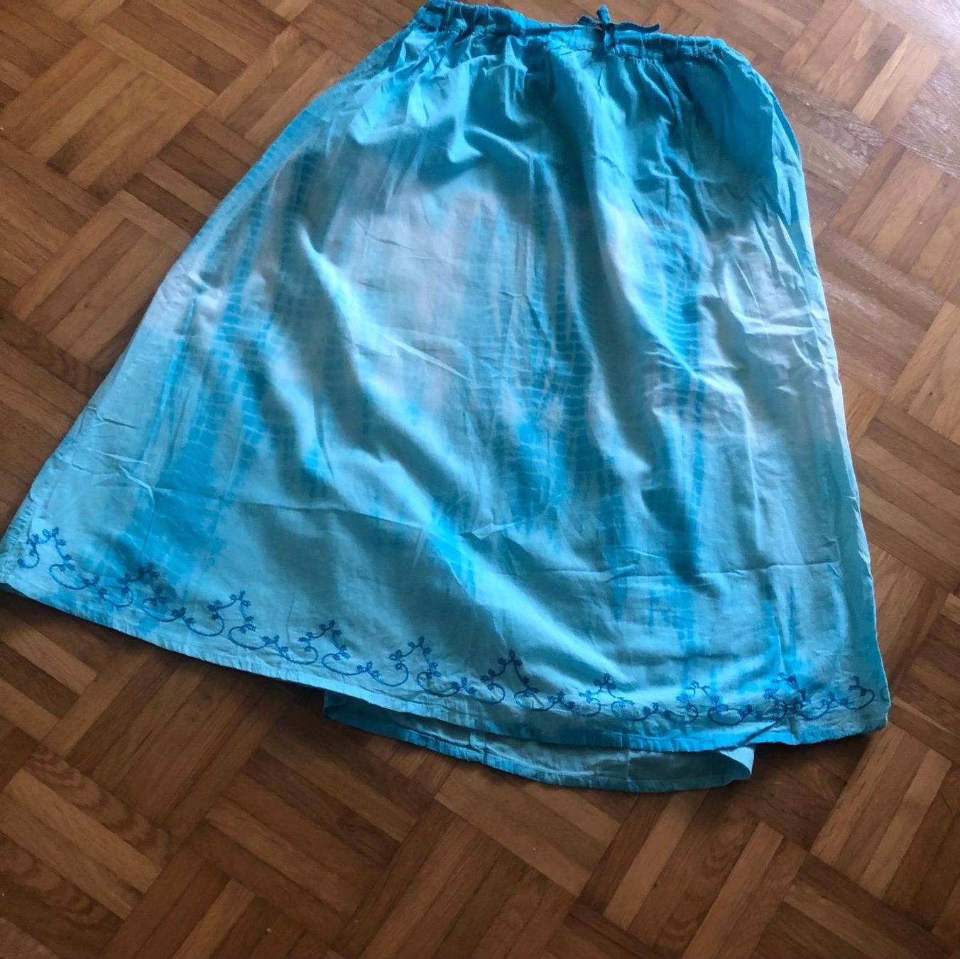 Kleider & Röcke: Mädchen Batik Jupe, Gr. 140 – Gebraucht aus Adliswil von Myxin