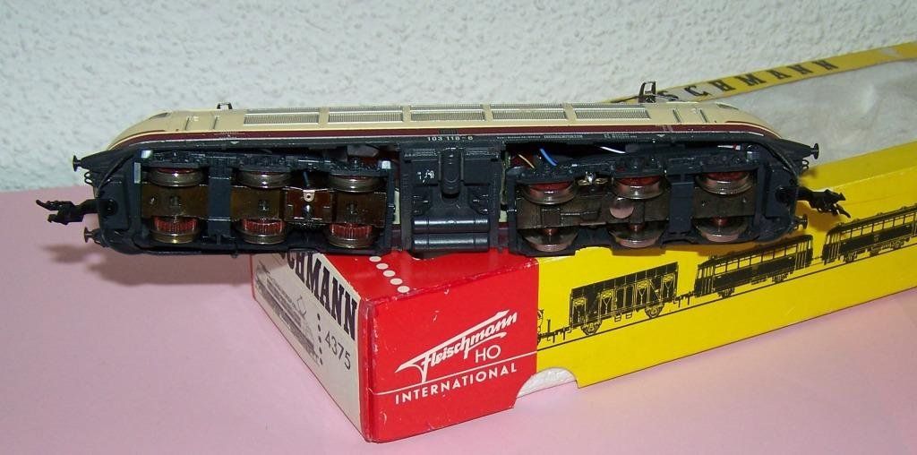 Fleischmann Trains électriques: Fleischmann H0 4375 TEE - Schnellfahrlok BR 103, DC – D'occasion à Brüttisellen par Rentner44zh 4