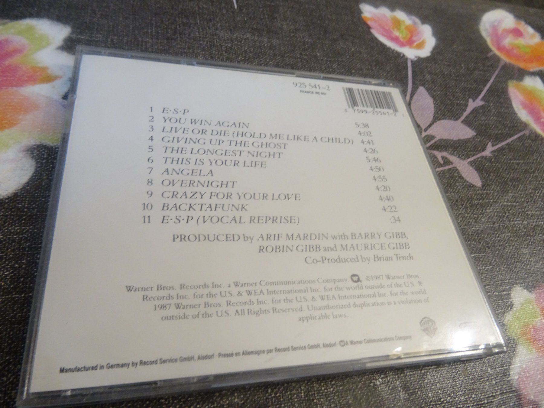 CDs: Bee Gees - E-S-P CD – Gebraucht aus Olten von Disc-Ausverkauf 1