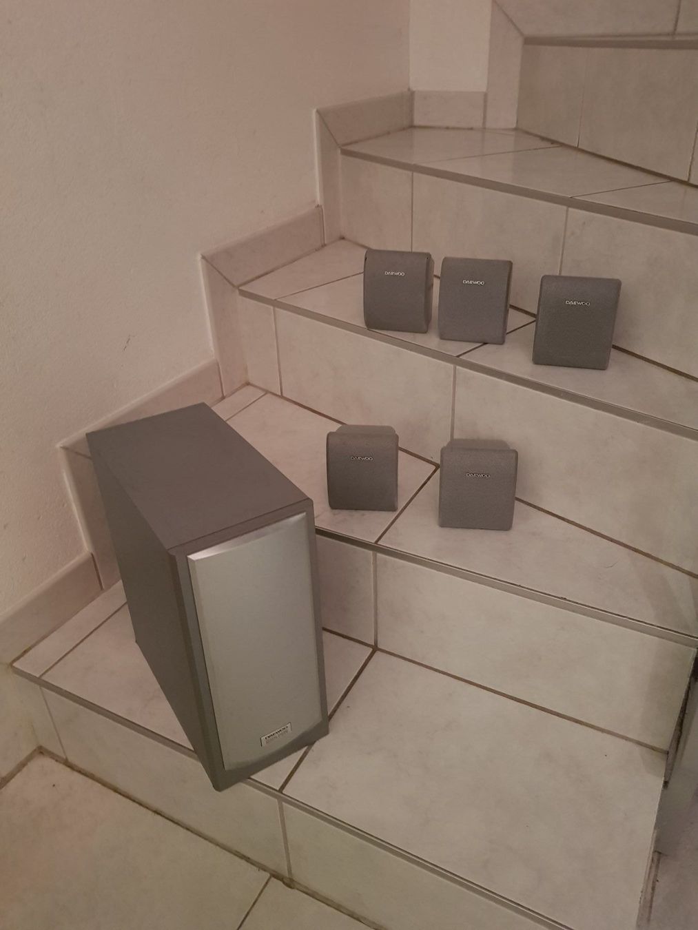 Casse acustiche: DAEWOO Home Cinema System – Usato da Rümlang venduto da Turrin