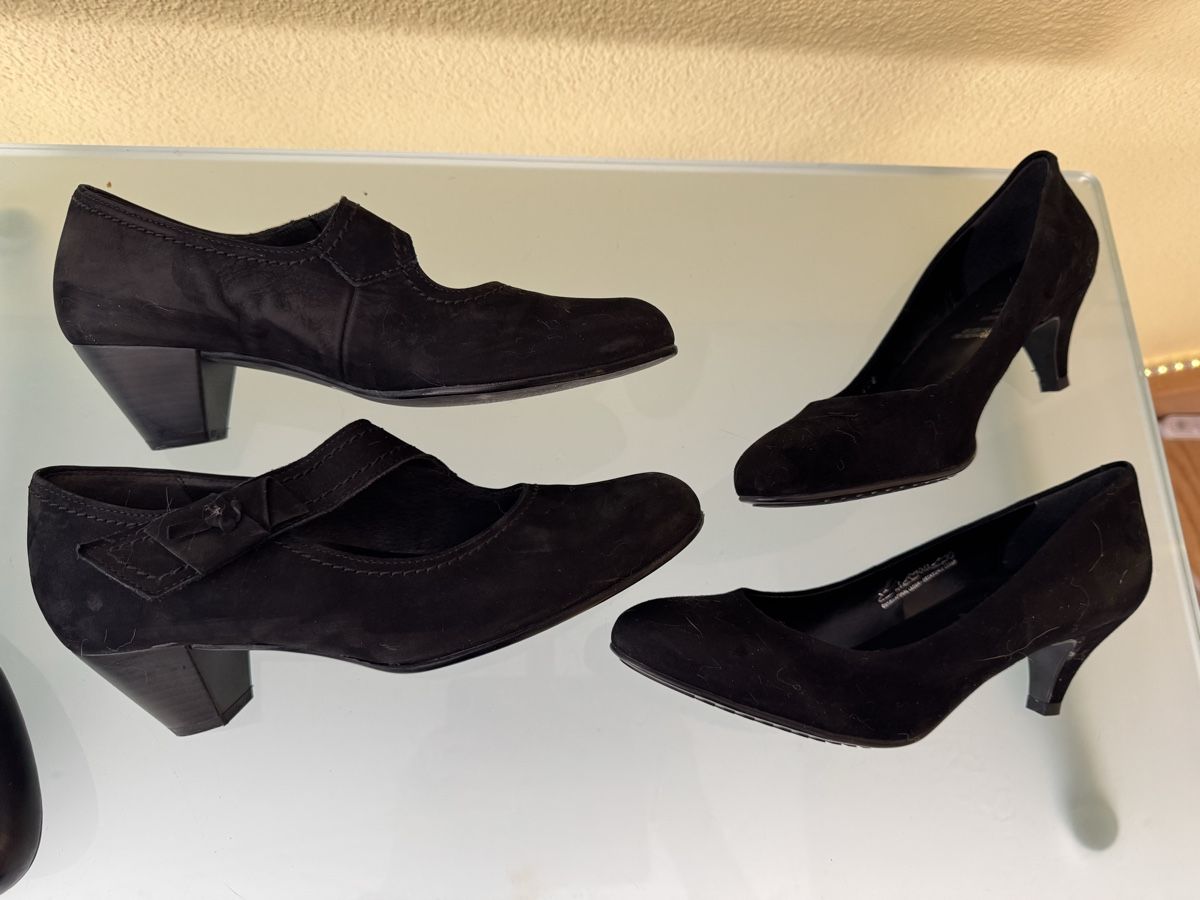 Scarpe da donna: 6 paar Pumps schwarz Gr. 39 – Usato da Thun venduto da Pfausi1966 2