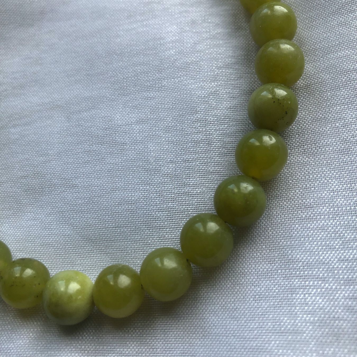 Pietre preziose: schöne "Taiwan Jade" Perlen 10mm - 1 Strang – Nuovo e nell'imballaggio originale da Ittenthal venduto da Hwaggis 1