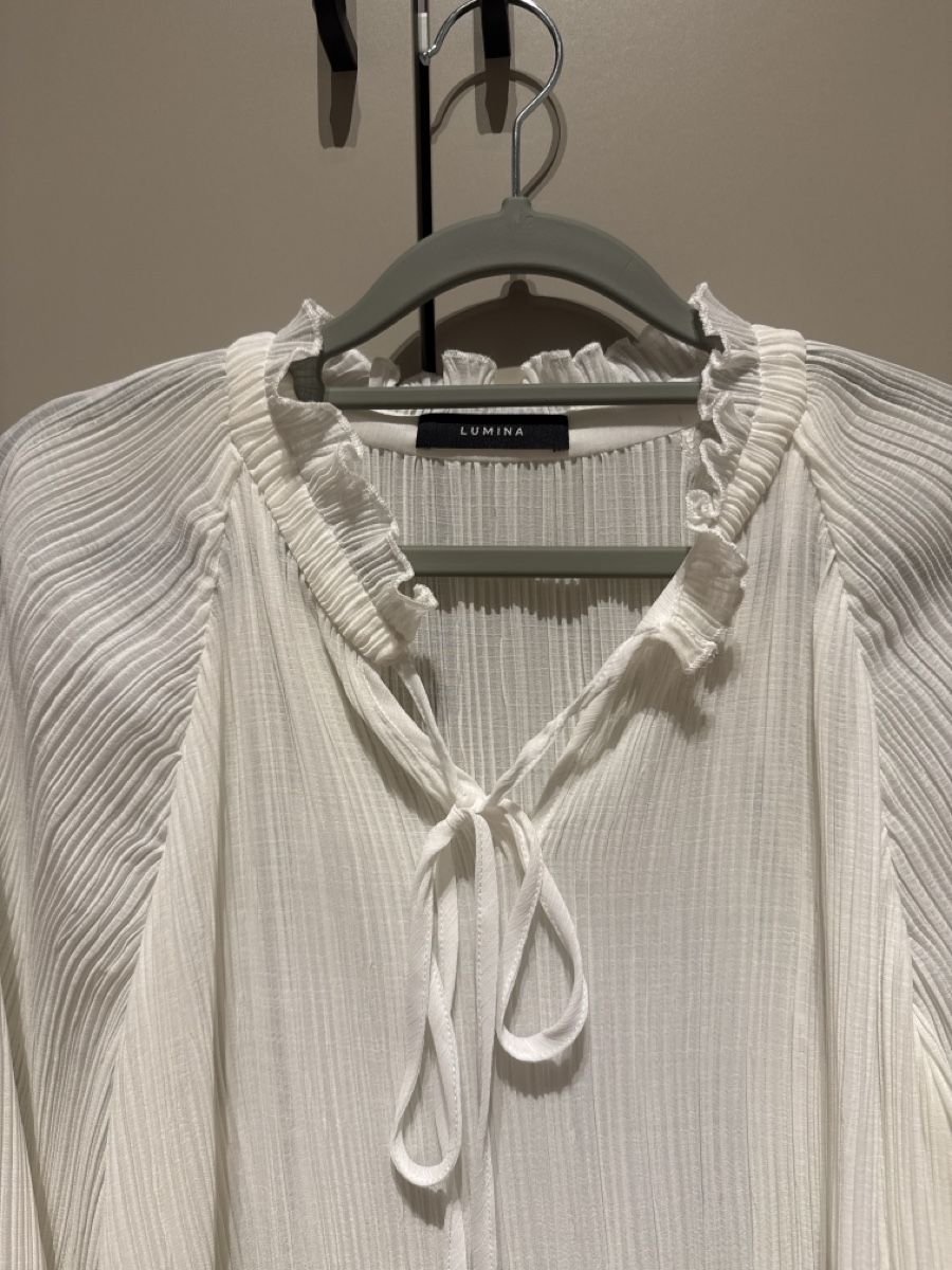 Camicette: Weisse Bluse mit Rüschen – Nuovo e nell'imballaggio originale da Kloten venduto da wan_5gvc 1