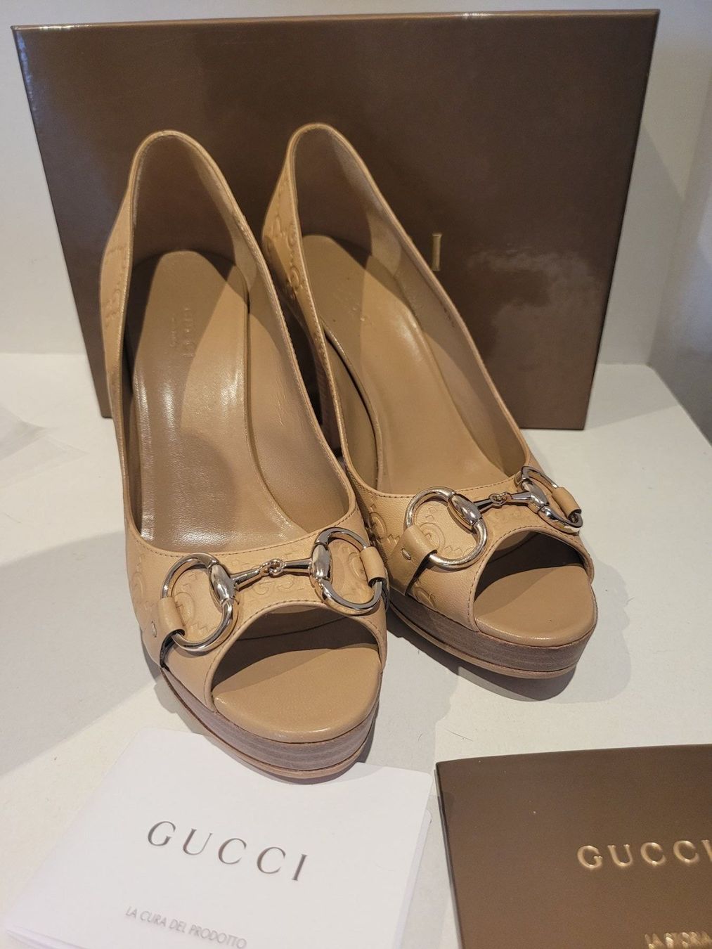 Gucci Scarpe da donna: Gucci Pumps Beige Leder – Usato da Binningen venduto da lieblingsstyle 7