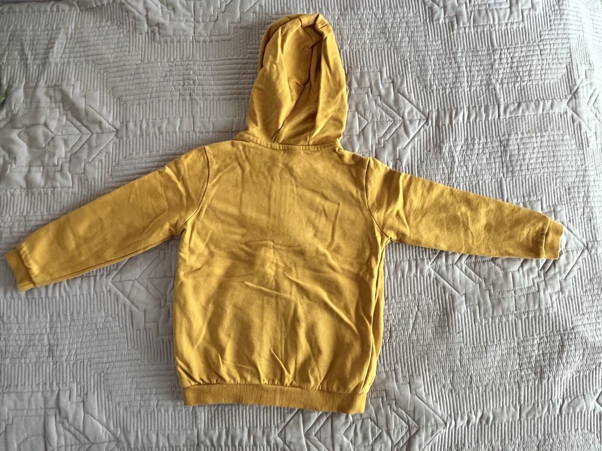 H&M Maglioni & Felpe: Fünf gebrauchte Pullover ohne Flecken  – Usato da Wettingen venduto da epe_9vbf 2