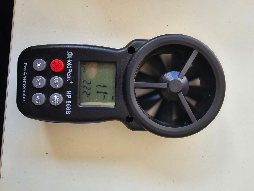 HOHOVYVY BT-8806WM-APP Digitales Bluetooth-Anemometer – Windmesser Mit Kompass, LCD, 0,3–42 M/s