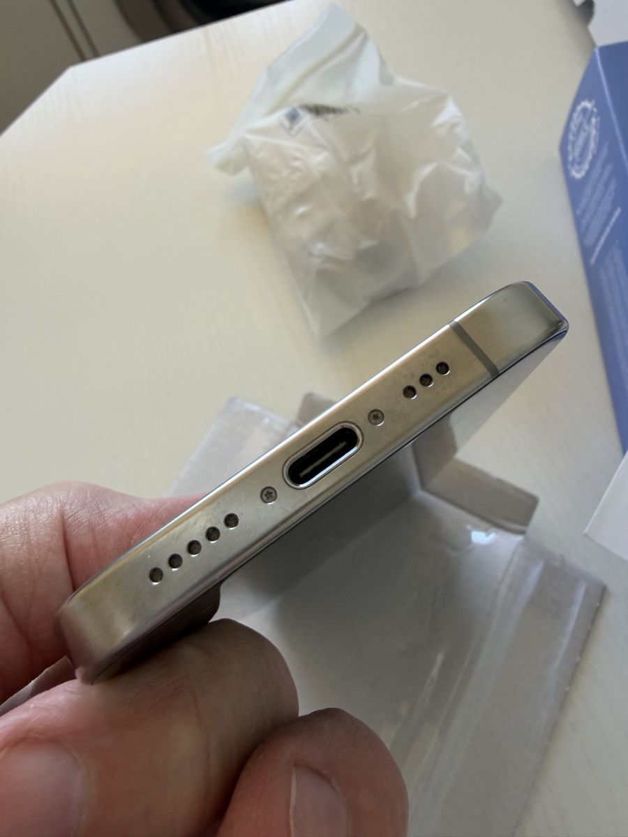 Apple Handys / Smartphones: iPhone 16 Pro 256GB titan – Gebraucht aus Wädenswil von mau_ss6t 3