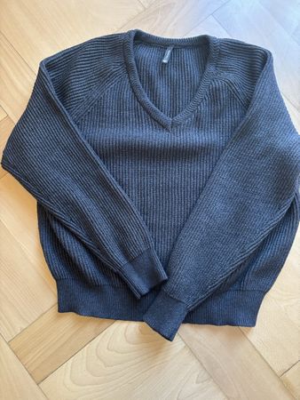 Pull gris taille M - marque chicorée