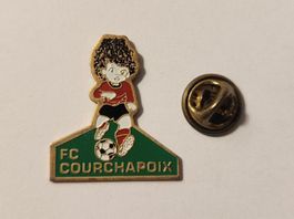Pin's FC Courchapoix footballeur vintage ⚽️🇨🇭