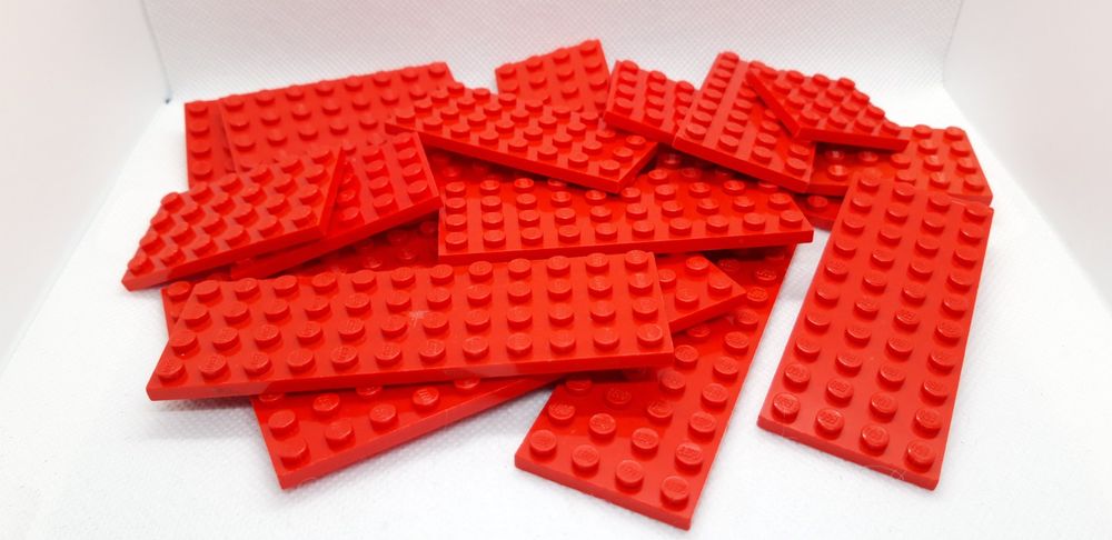 Lego 20 Stk. Platten in verschiedenen Formaten (rot) (Gebraucht) in ...