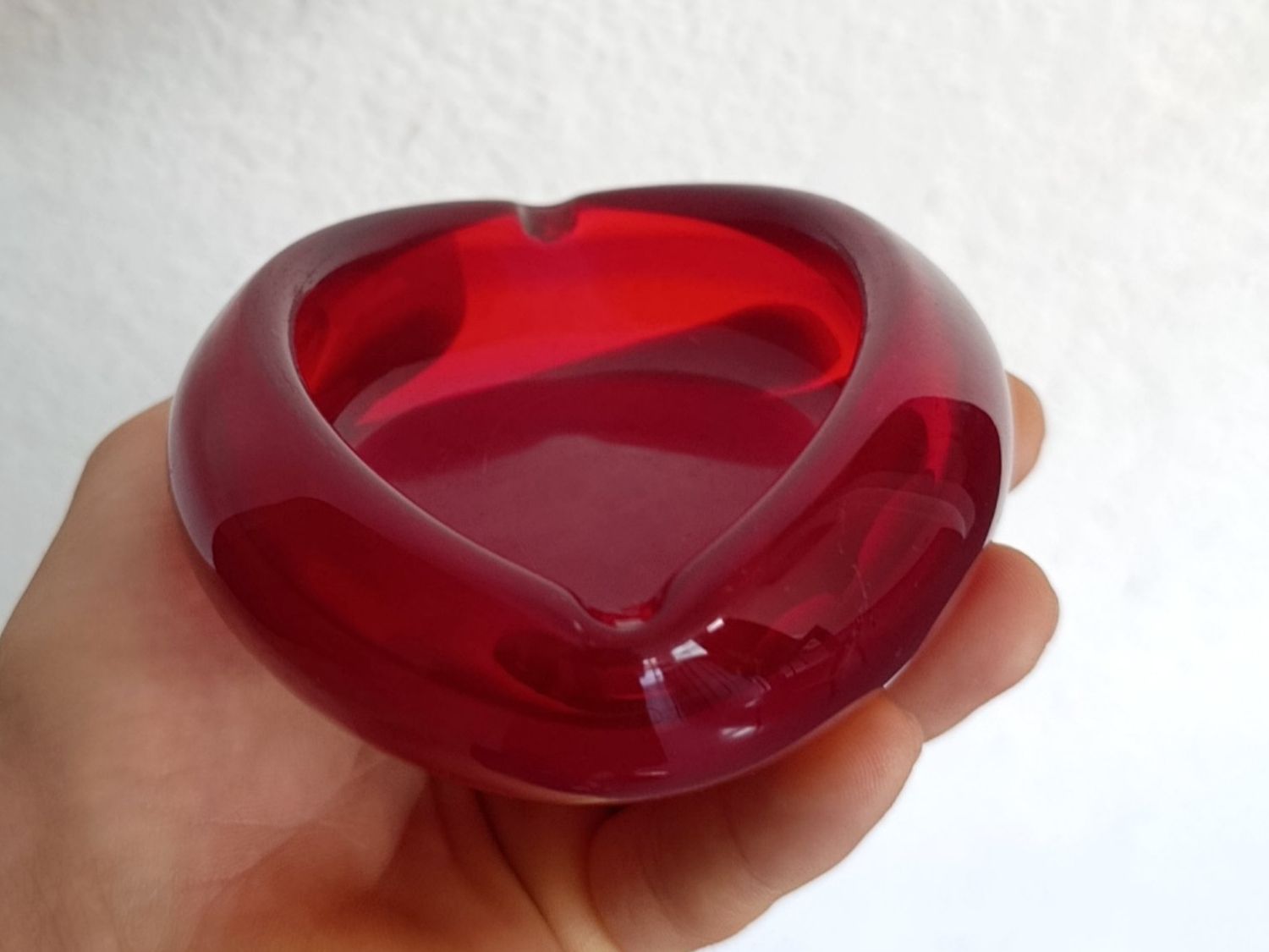 Aschenbecher: Vintage Aschenbecher rot Lippe – Gebraucht aus Wil SG von Donaldus 1