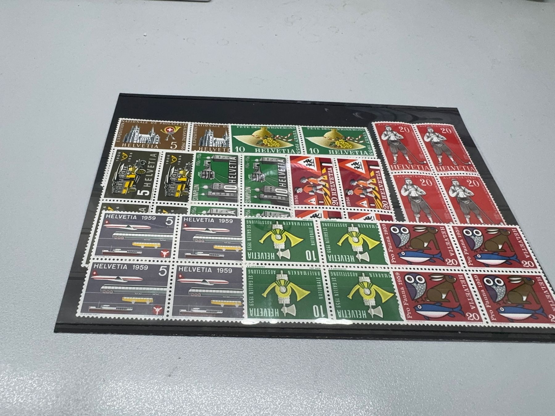 Alle Briefmarken: 9 4er Blöcke postfrisch**, auf Steckkarte – Gebraucht aus Bassersdorf von Emilio0