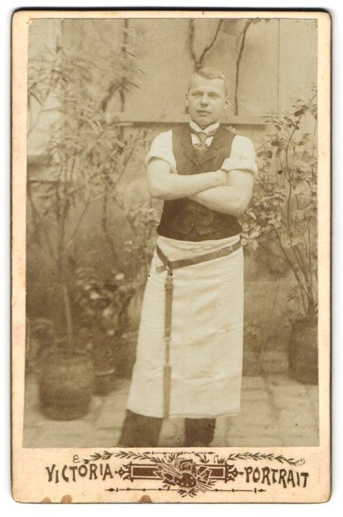 Fotografie &  Plakate: Fotografie Fleischer / Metzger Lehrling  – Gebraucht aus Berlin von bartko-reher