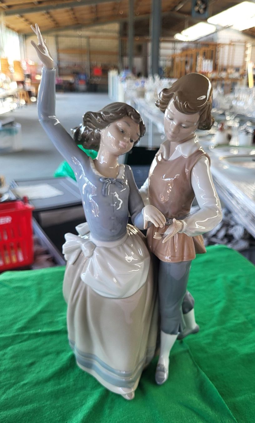 Lladro Statuette: Porzellanfigur Lladro Modell 5256 – Nuovo (secondo la descrizione) da Diessenhofen venduto da Osio