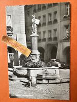 Bern, Mosesbrunnen mit Oldtimer 