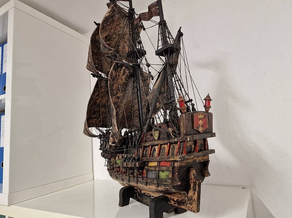 Kit di modellismo & Modellini statici: Flaggschiff Segelschiff Modell – Usato da Heerbrugg venduto da Jeton.Keka 1