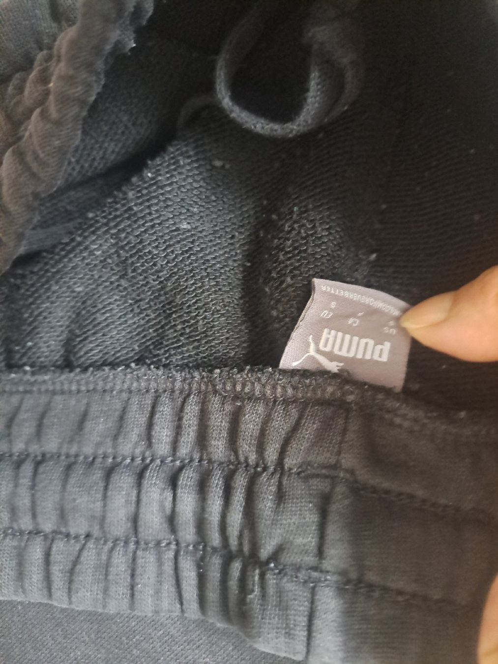 Puma Hosen: Schwarze Puma Trainingshose, Grösse S – Gebraucht aus Gelterkinden von bambi037 3