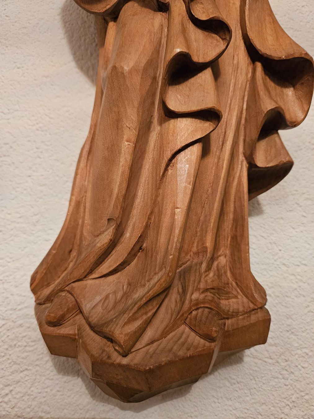 Figurines: Holzmadonna mit Kind, geschnitzt – D'occasion à Wittenbach par anzo4 1