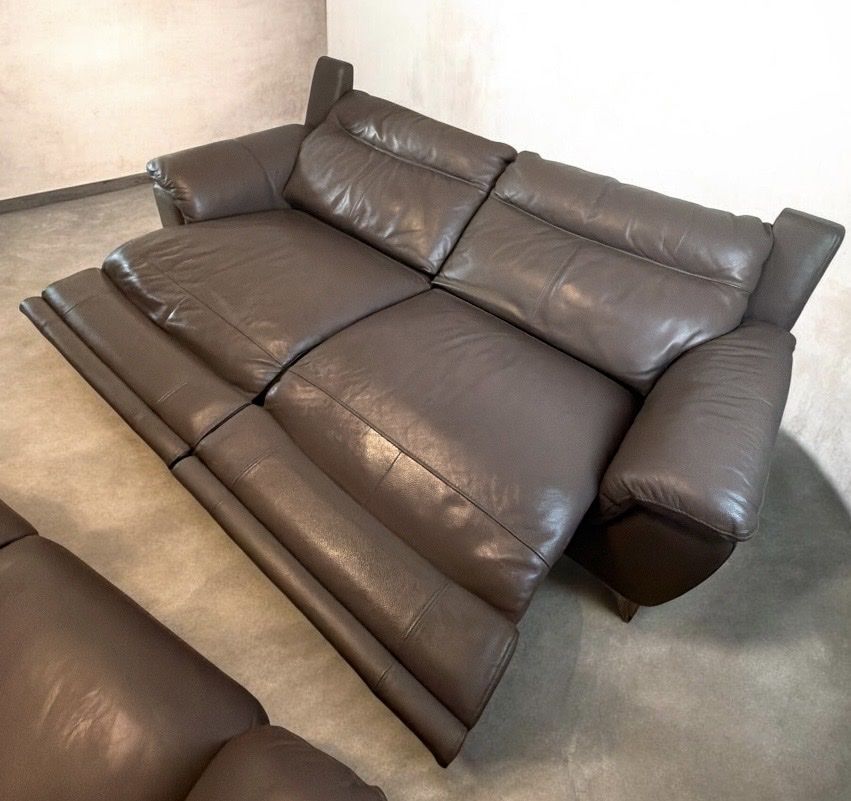 Sofas: 2 Echtleder-Sofas – 4 elektrische Relaxsitze-USB – Gebraucht aus Nebikon von Vanessa2003 2