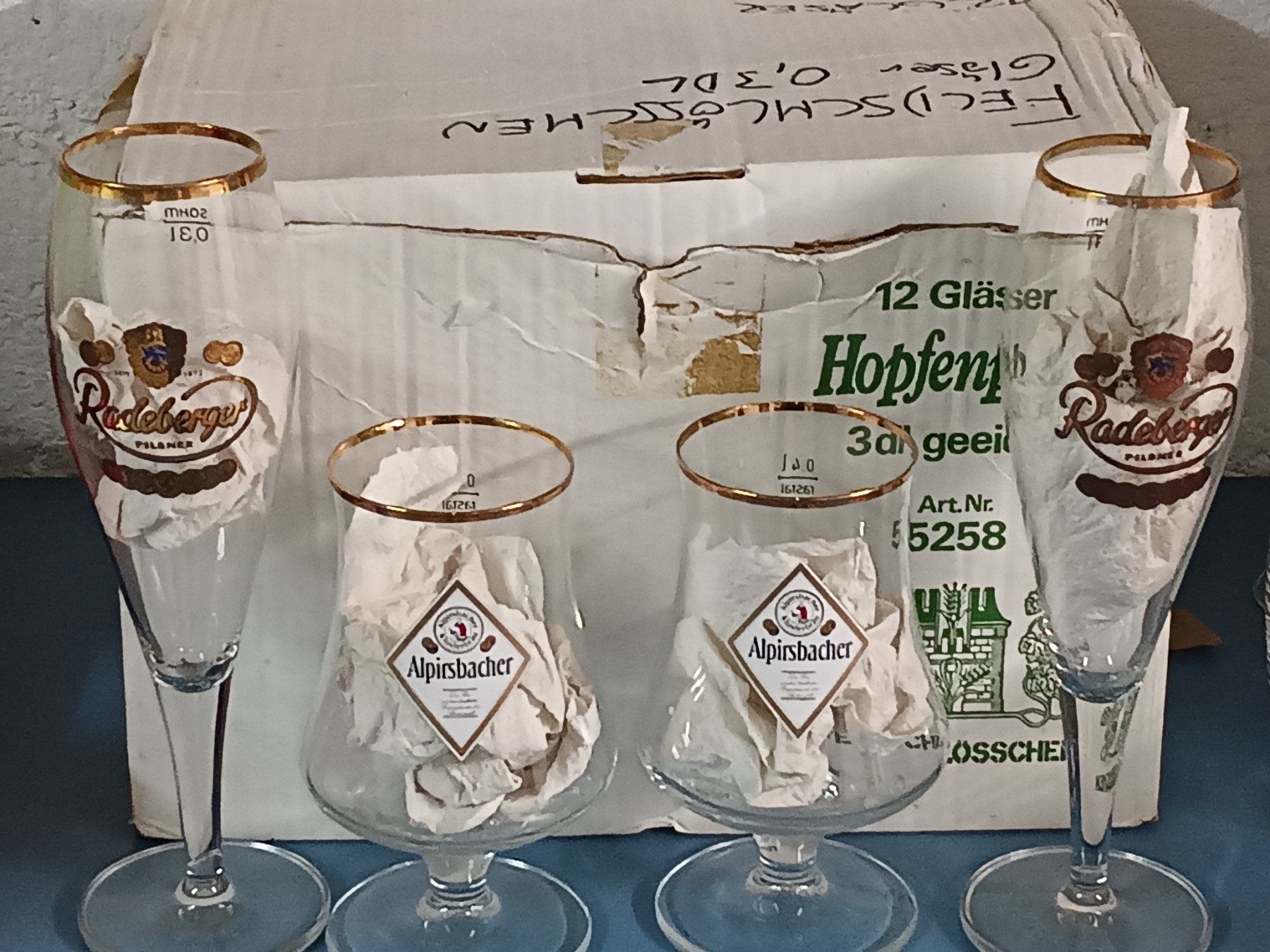 Gläser: 4 Biergläser  Alpirsbacher / Radeberger – Gebraucht aus Zürich von Mitzi6
